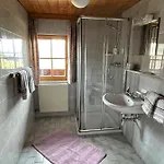 Neuhauserhof مزرعة للإقامة كارتياسش