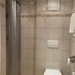 Neuhauserhof * كارتياسش
