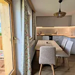 Neuhauserhof كارتياسش