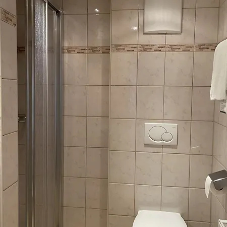 Neuhauserhof * كارتياسش