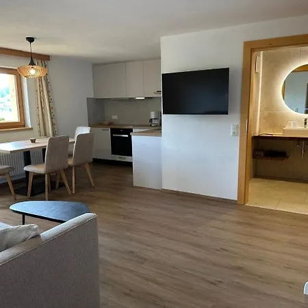 Neuhauserhof Lantgård *