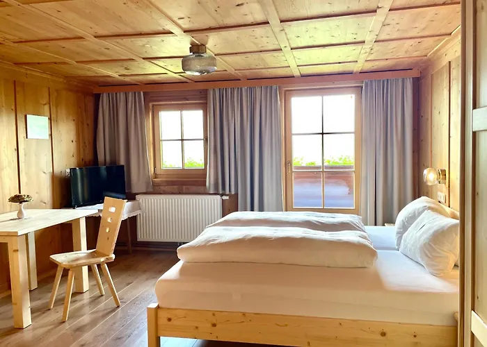 Neuhauserhof Bauernhof *